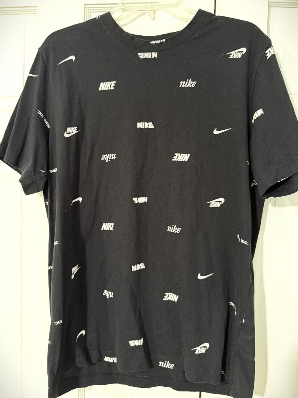 Nike Club Black Cotton T-Shirt (FD1279-010) Men's Size Large